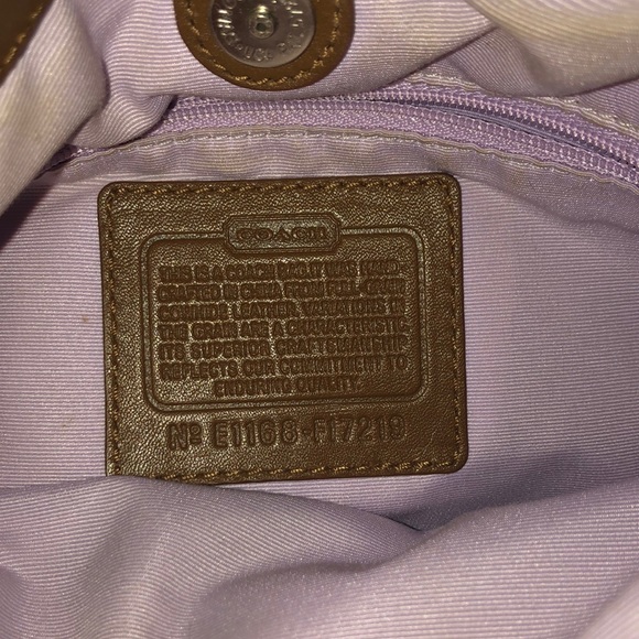 VINTAGE 2000’s Coach Lynn soho—hobo bag - Picture 2 of 7